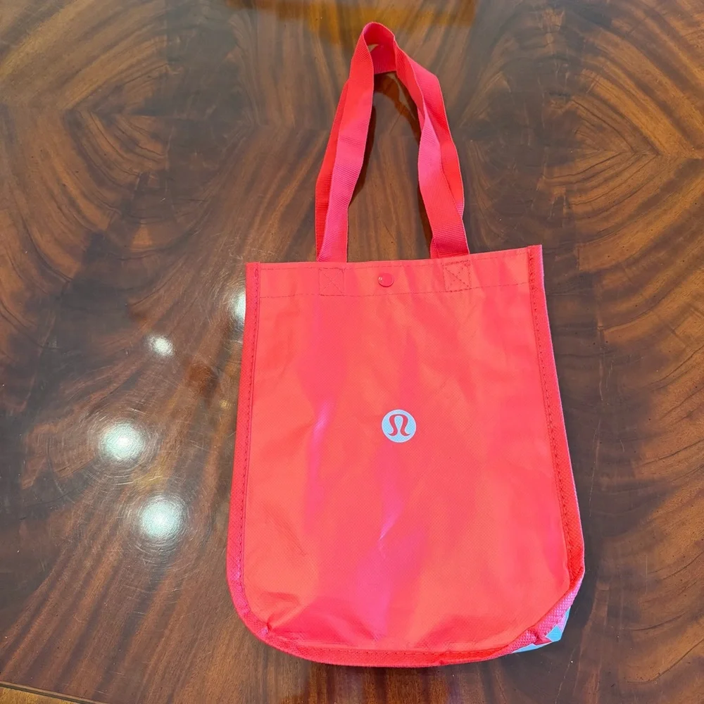 NEW Lululemon Small Reusable Shopper Bag Red